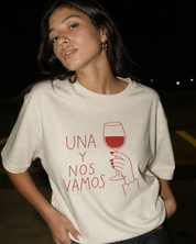 Una y Nos Vamos T-Shirt