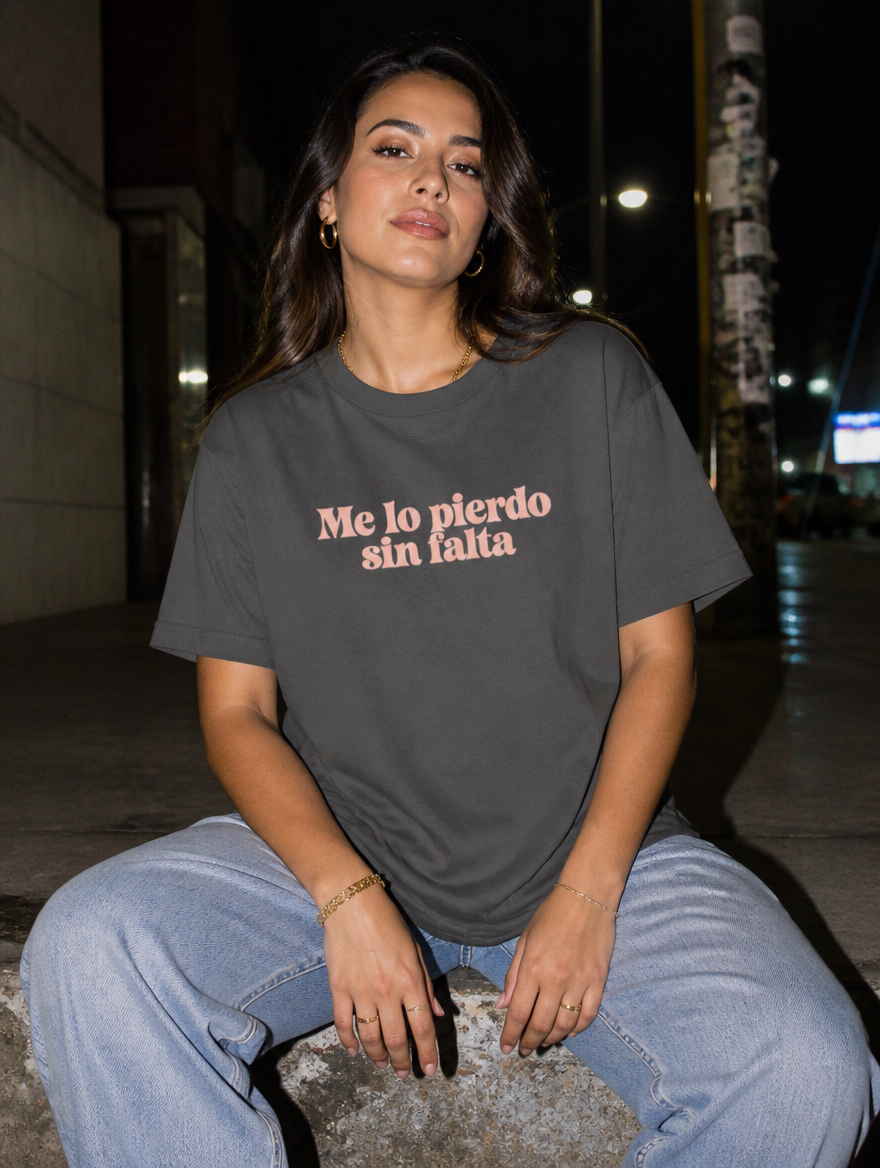 Lifestyle editorial photo — Me lo Pierdo Sin Falta T-Shirt, Faded Black