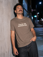 Lifestyle editorial photo — Favor de Excluirme T-Shirt, Faded Black